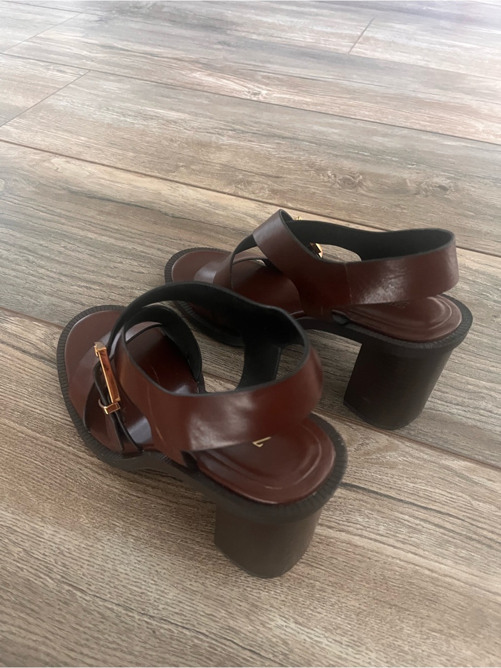Zara Brown Leather Crisscross Block Heel Sandals